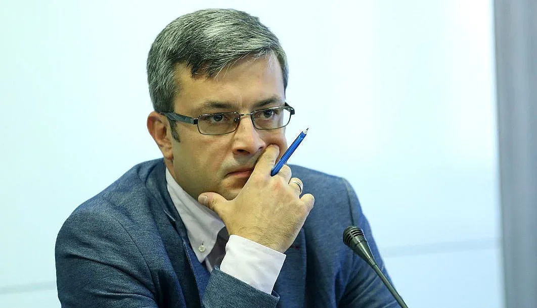 Биков назова важните теми за политически дебат