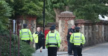 Луд либиец уби трима при атака в английски парк