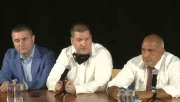 Борисов: Кое куче ме е залаяло, все е побесняло