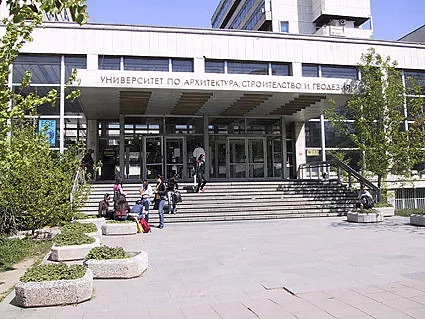 Време е от вузовете да отпаднат хвърковатите чети