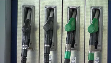 Бензинът ще струва под 2 лв. това лято