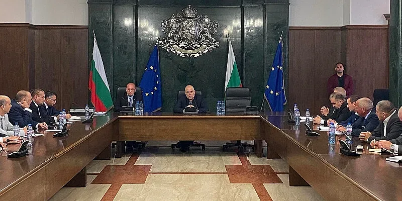 Гешев с идеи за военните съдилища и прокуратури