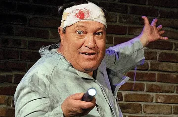 Мамалев разсмива с моноспектакъл в Народния