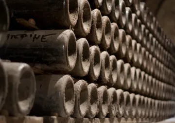 800 000 т вино залежават в избите