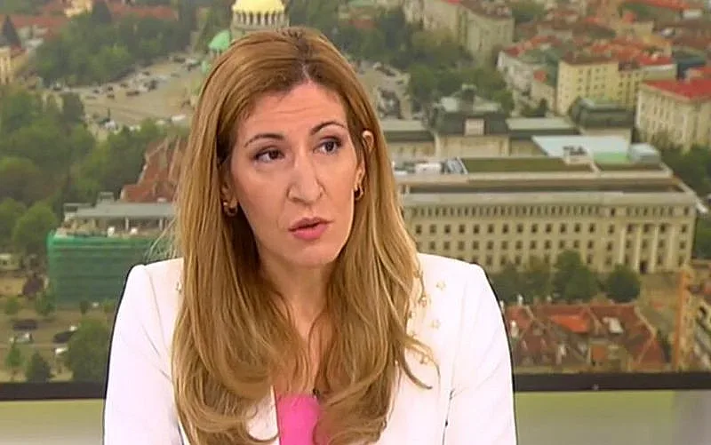 Ангелкова: Напускането на Цветанов не е мъжко