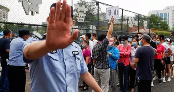 Пекин се затваря заради новите случаи на COVID-19