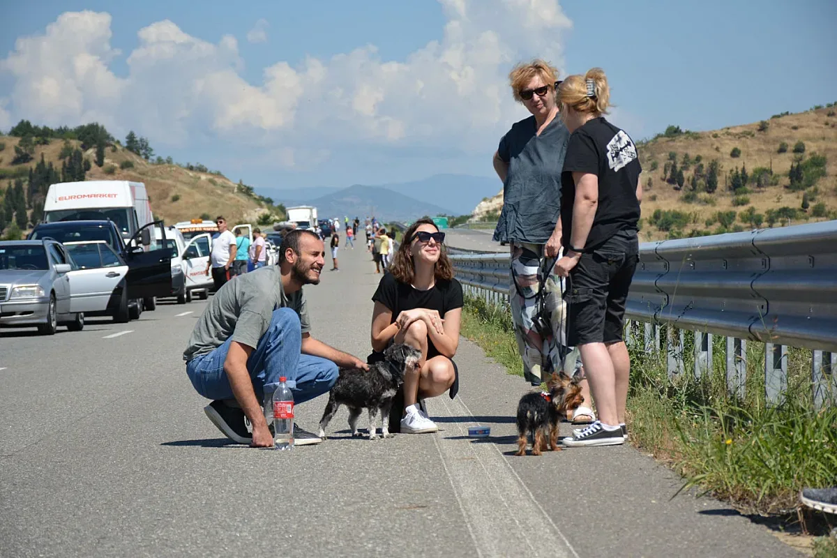 15 000 туристи влязоха за ден в Гърция