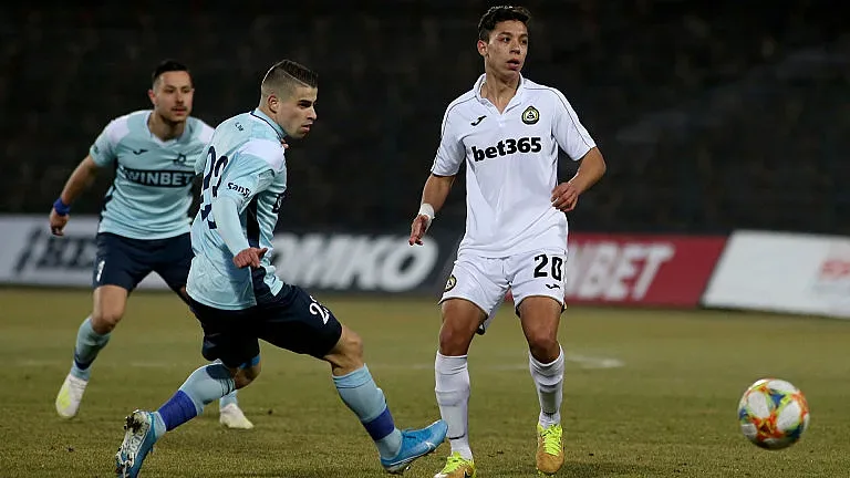 Талант на Славия тръгва към Манчестър