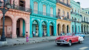 Куба рестартира туризма, но без полети