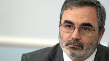 Ангел Кунчев: Вирусът се държи странно