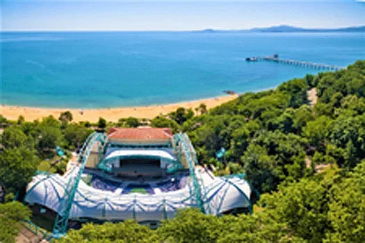 Летният театър в Бургас отваря врати