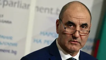 Цветанов решава за партия до 2-3 месеца