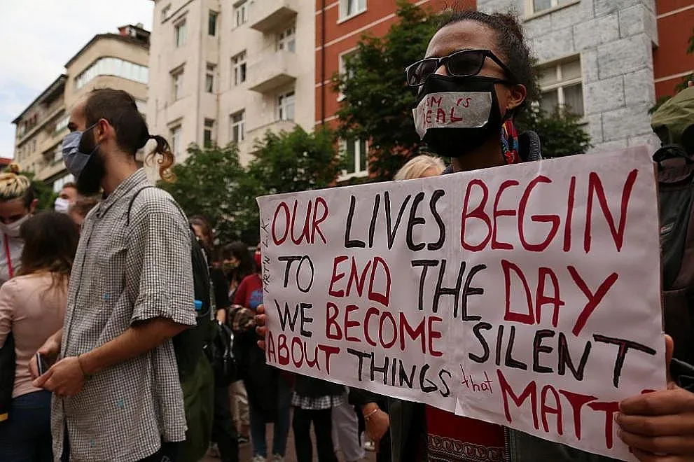 Антирасистки протест и в София