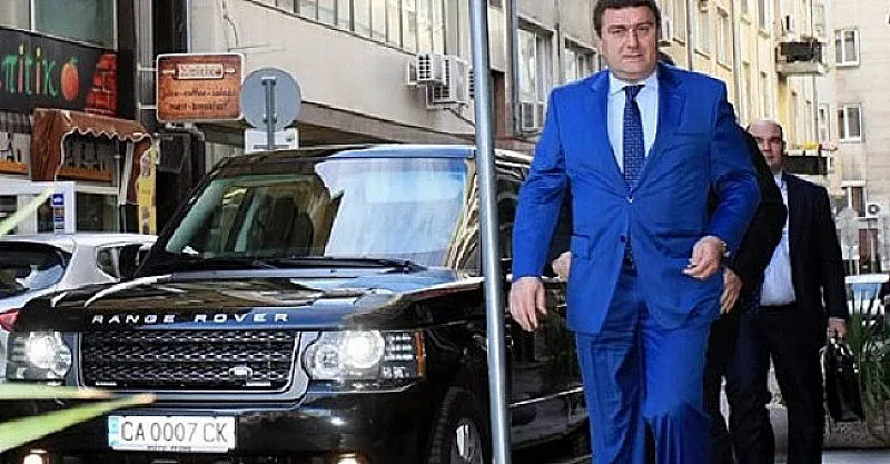 Викат Валентин Златев на разпит в прокуратурата