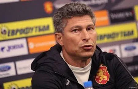 Скандал - обявиха Балъков за предател