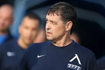 "Левски" и Хубчев водят преговори за раздяла