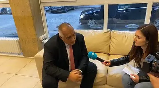 Премиерът: Не съм взел нито стотинка от Божков!