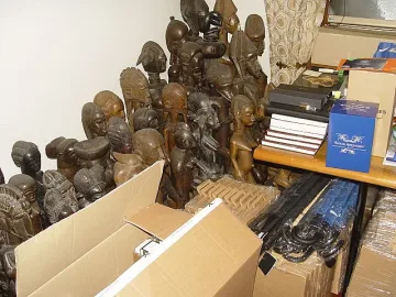 Следи от иманяри по съкровищата на Божков