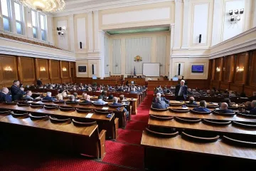 Депутатите единодушни за държавните бензиностанции