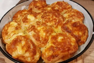 Идея за закуска! Мързеливи кашкавалки, които се приготвят за минути