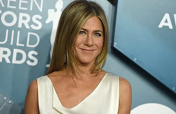 Дженифър Анистън пусна гола снимка на търг