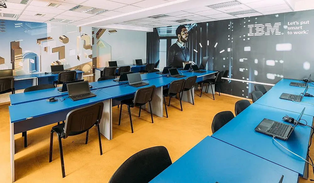 IBM и УниБИТ с проект “Tech Lab: Go Tech with IBM“