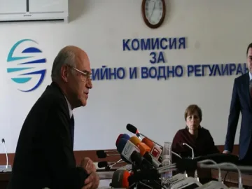 Пълен абсурд: Газът поевтинява, парното поскъпва