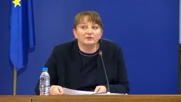 Отпускат 1 млн. лв. за лаптопи и таблети за деца
