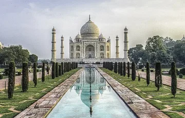 Буря повреди Тадж Махал