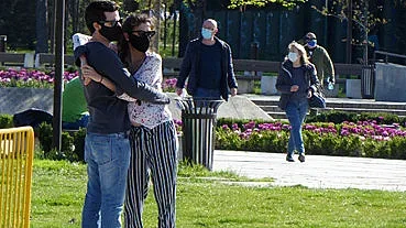 Коронавирусът като религия