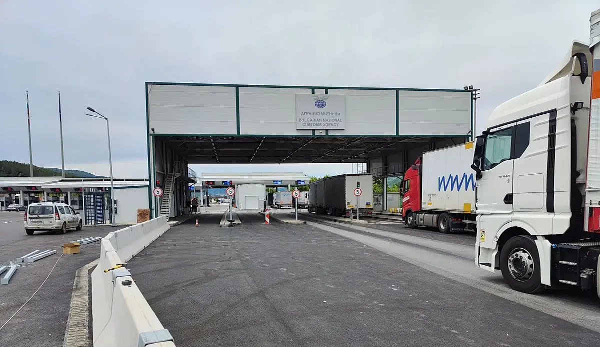 Ранни сутрешни тапи на два ключови гранични пункта