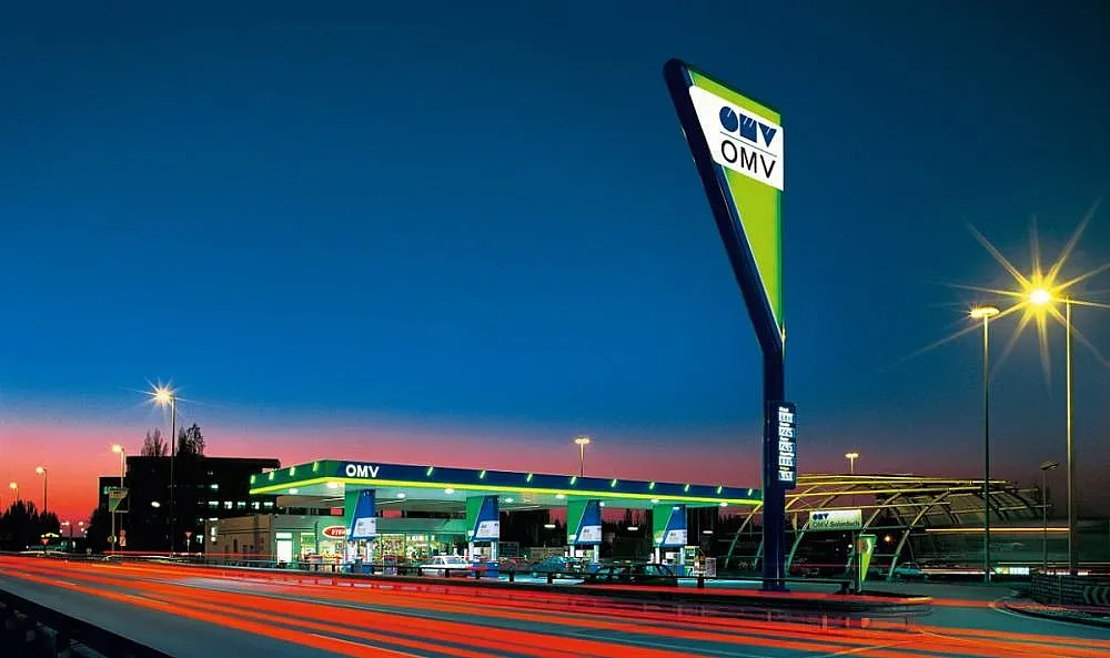 OMV монтират зарядни станции по обектите си