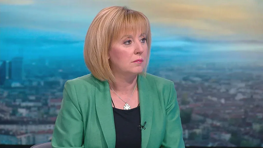 Манолова се изложи, не правела партия