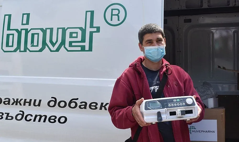 Домусчиеви с ново дарение за три болници