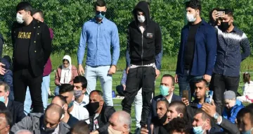 Ето къде празнува Фики Стораро