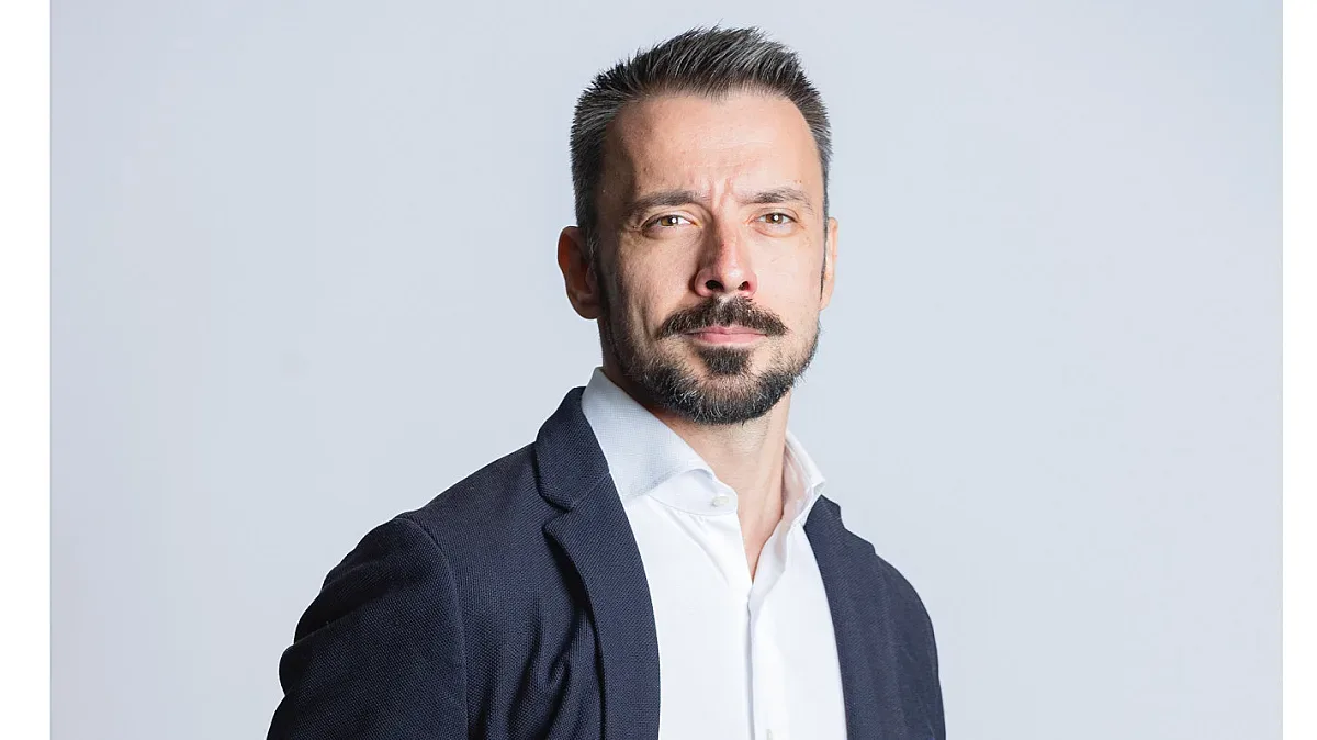 Кристиян Шкварек пред СТАНДАРТ: Градската десница копира комунистите за религията