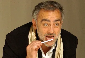 Възраждат кафе театъра в Народния