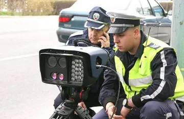 Камикадзе прелетя със 172 км/час през село