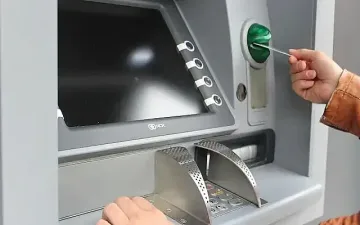 Банкоматите чукнаха 50 години. Създателят прогнозира кога изчезват