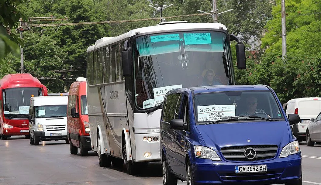 Туристически превозвачи искат държавна помощ