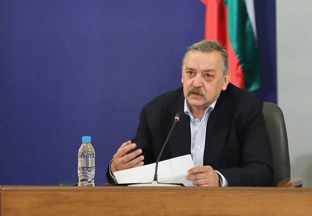 Още 36 случая на COVID-19, заразените станаха 2211