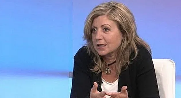 Ма­ке­дон­ски­ят език е съз­да­ден по­ли­ти­чес­ки