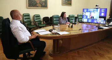 Борисов обсъди COVID-19 с лидери от Източна Европа