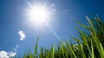 Жега като през август