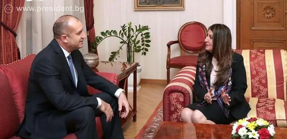 Радев се срещна с посланик Херо Мустафа