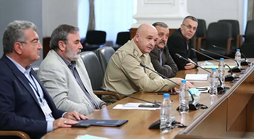 С 31 заразени с коронавирус, общо случаите са 2100