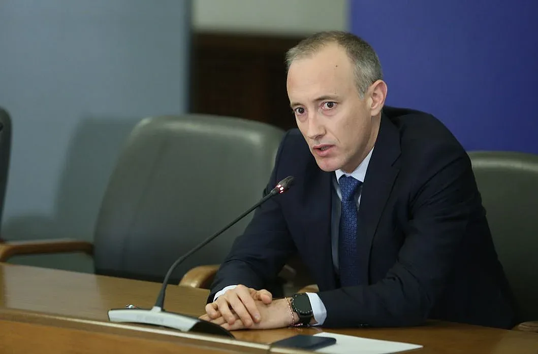 Вълчев каза как ще приключи учебната година