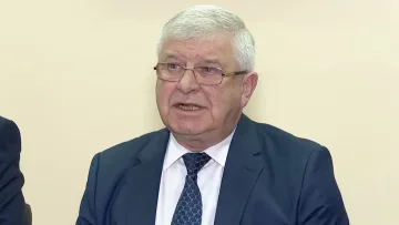 Ананиев пусна музеи, галерии, библиотеки и кина