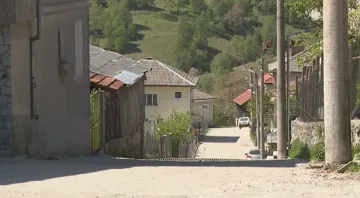 Ще затварят ли пламналото село Осина