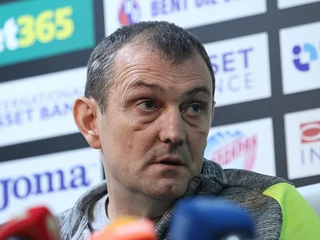 Треньорът на Славия е под карантина